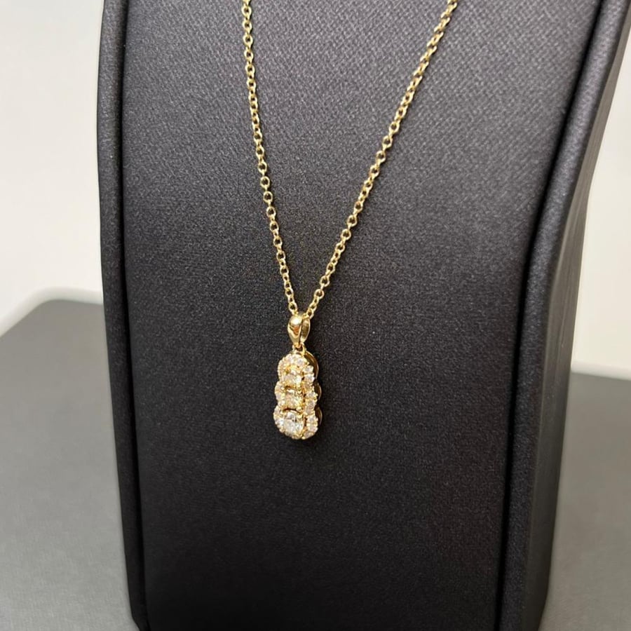Diamond necklace, 18-karat gold