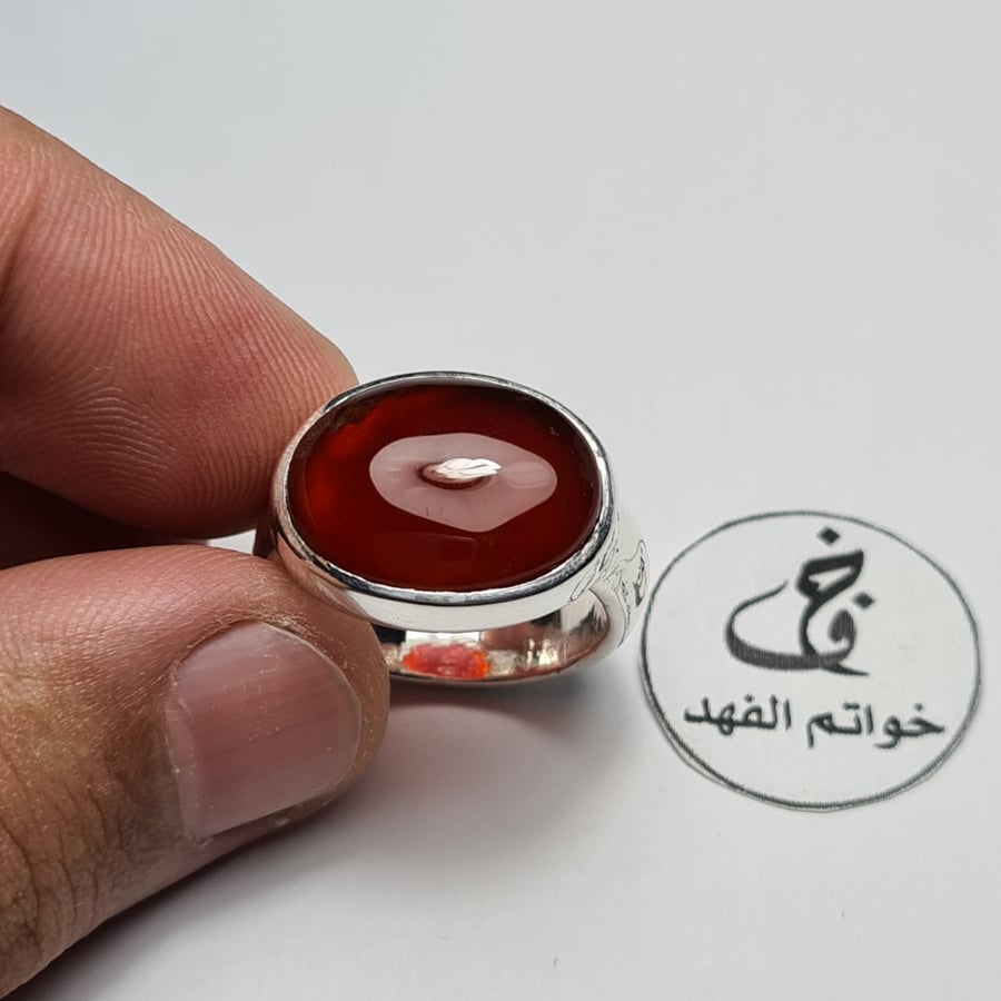 خاتم ملكي فضه فخم بحجر عقيق يمني لون مميز