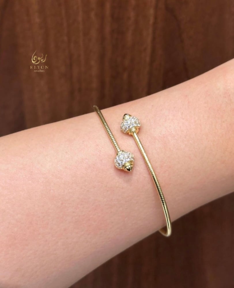 Silver bracelet encrusted with Swiss zirconia, gold color, size 18cm