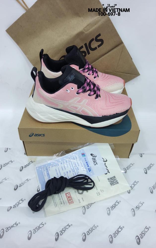 New women's shoes