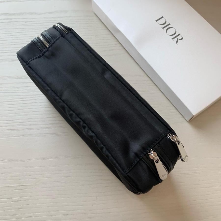 Dior pouch