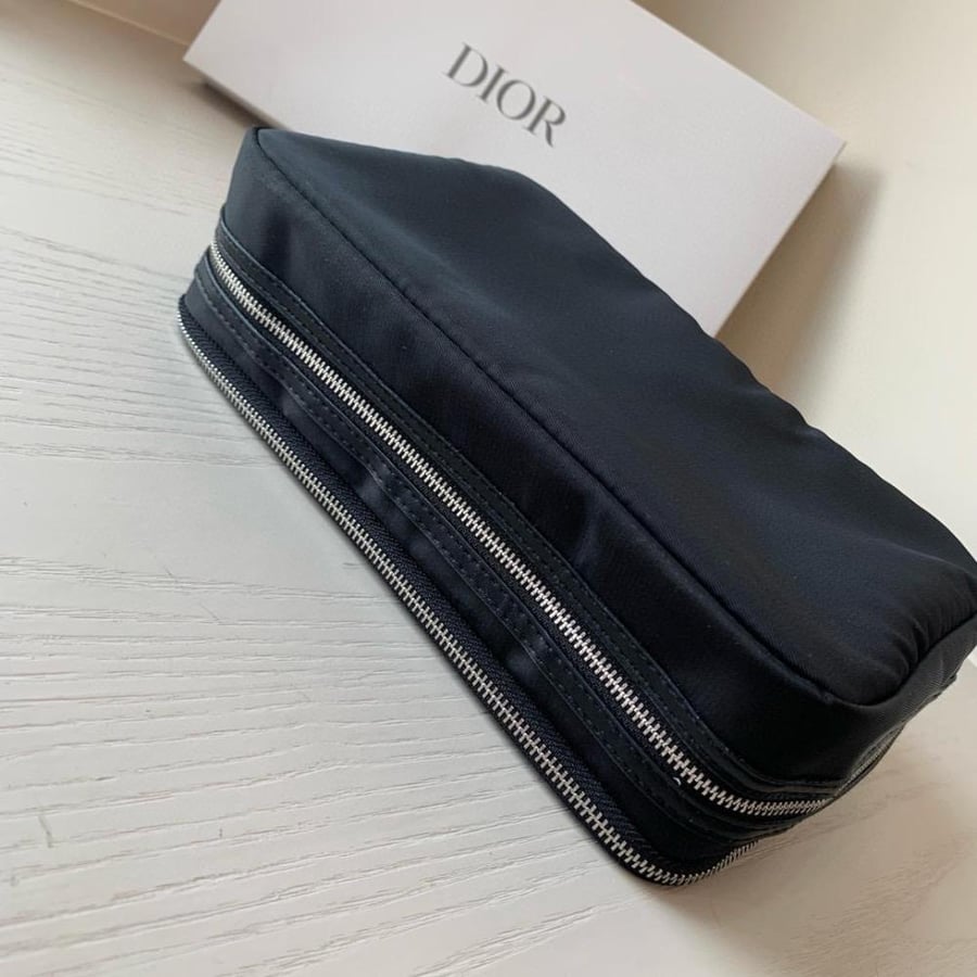 Dior pouch