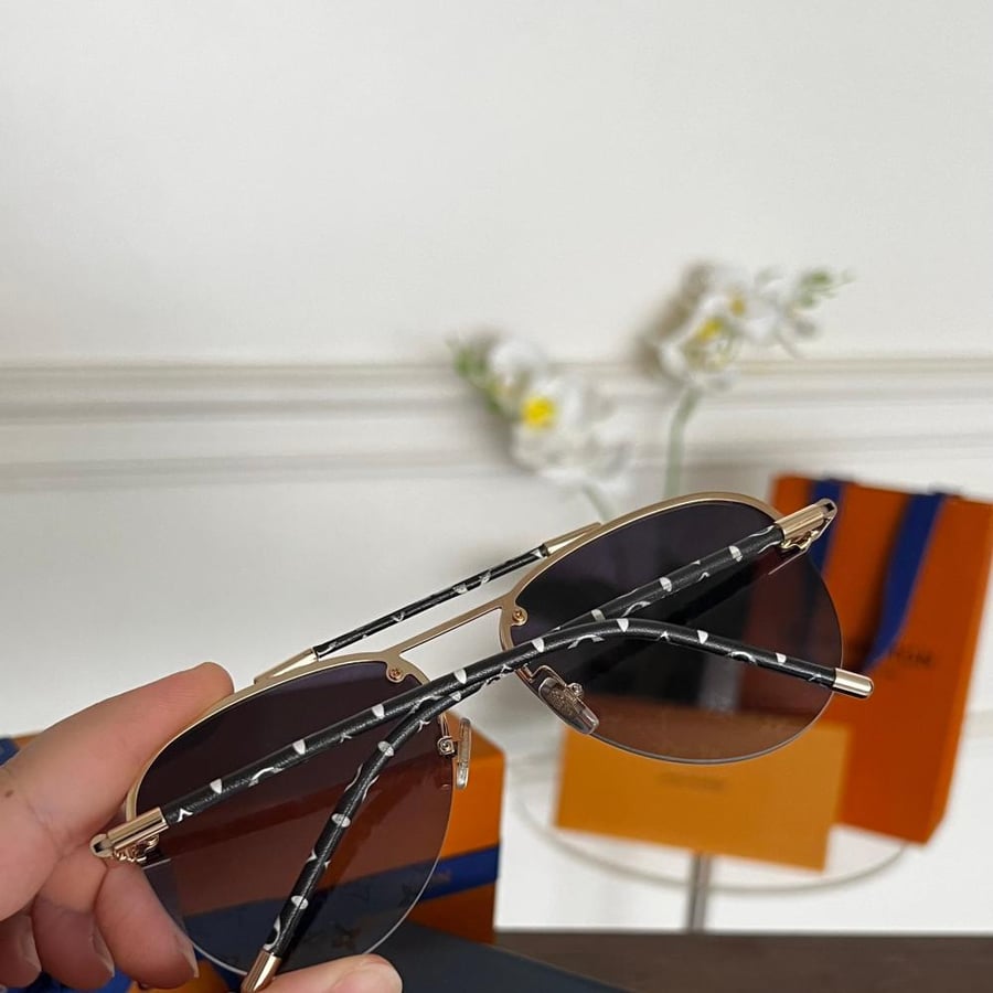 Sunglasses Louis Vuitton