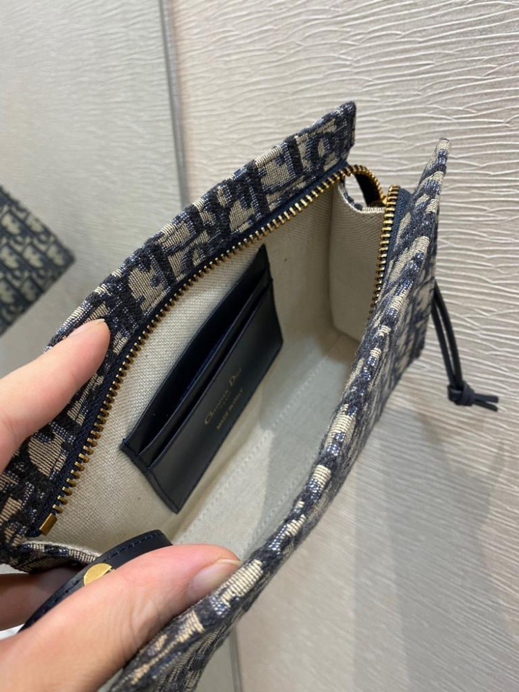ديور Dior باوتش