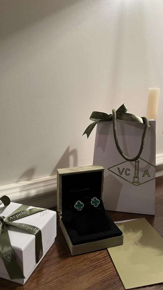 Van Cleef silver (plated accessory)