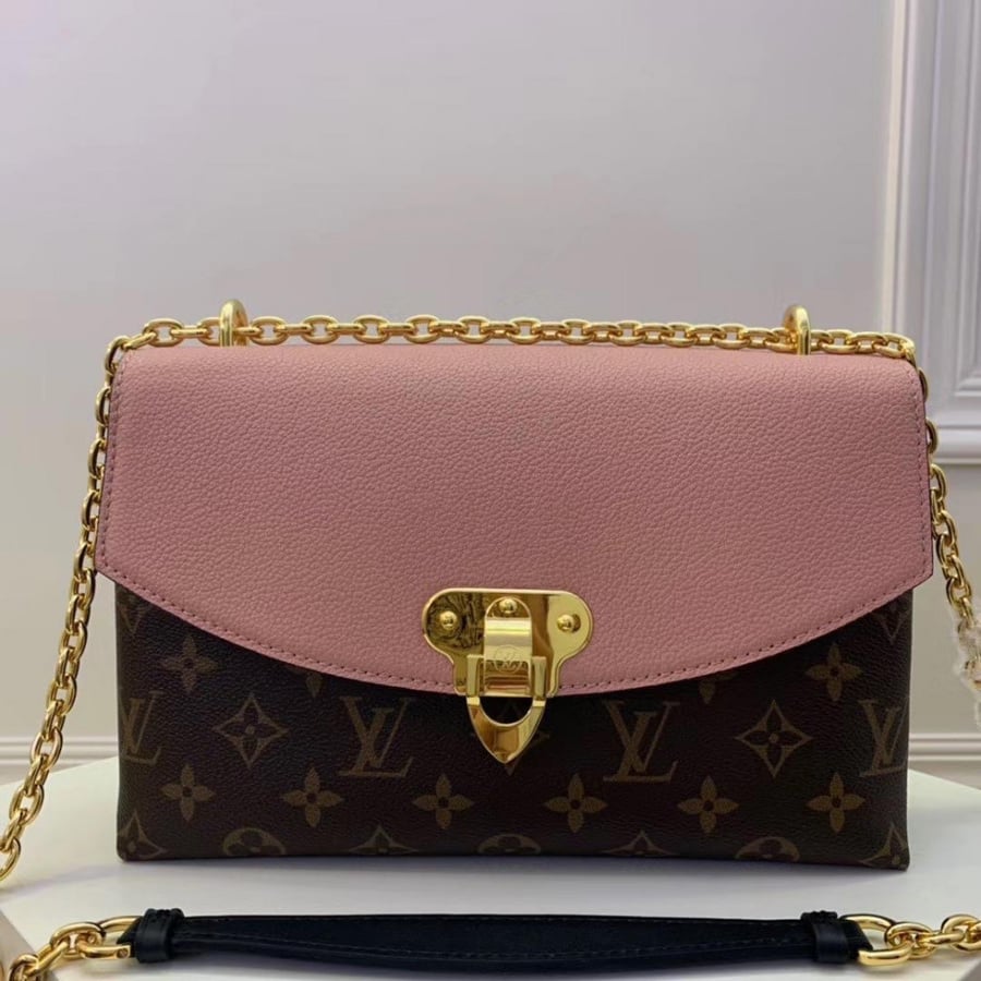 لويس فيتونا Louise Vuitton