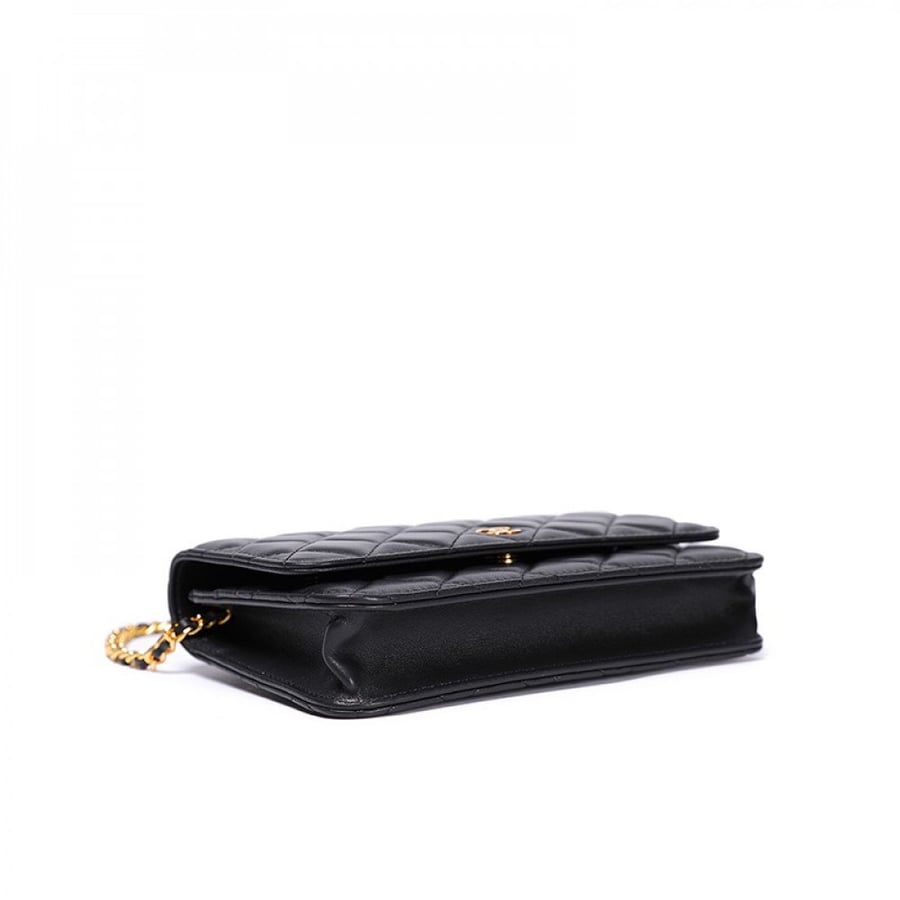 Chanel (Lamb Skin) Hardware Gold