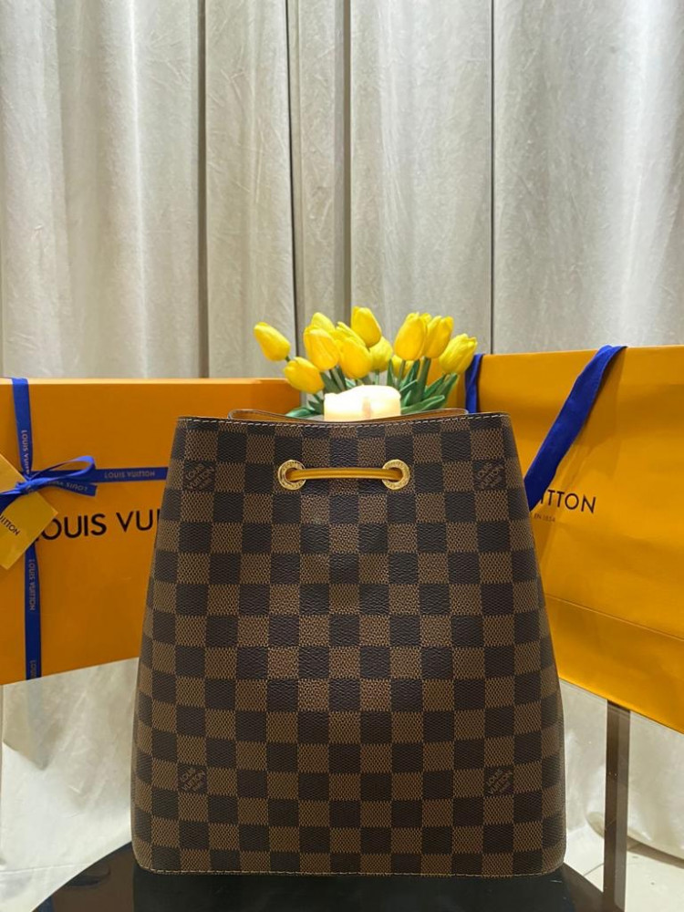 لويس فيتوناLouisi Vuitton