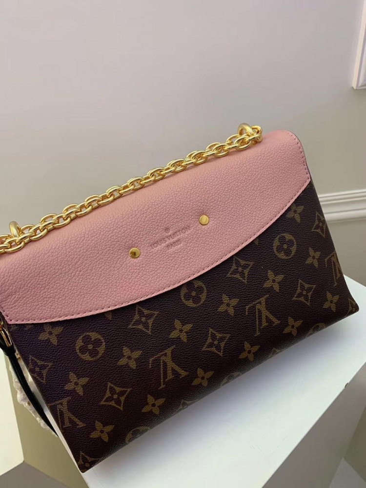لويس فيتونا Louise Vuitton