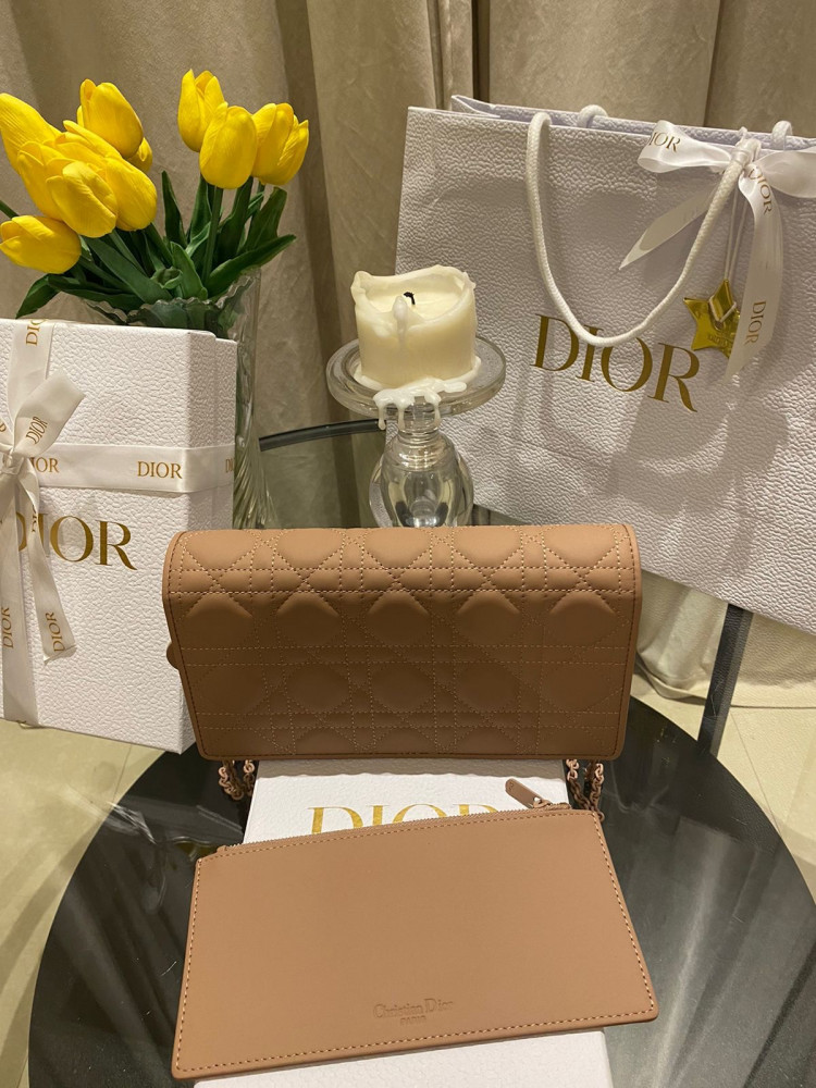 ديور Dior
