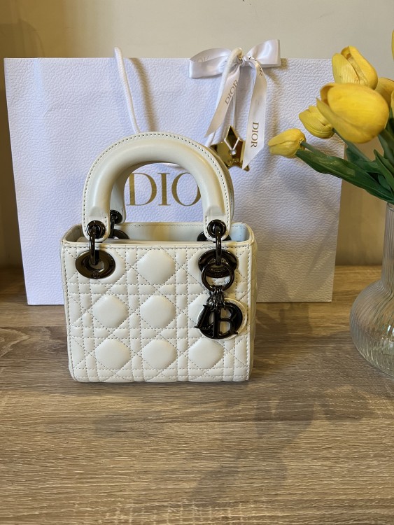 LADY DOIR MINI SIZE (17 CM)