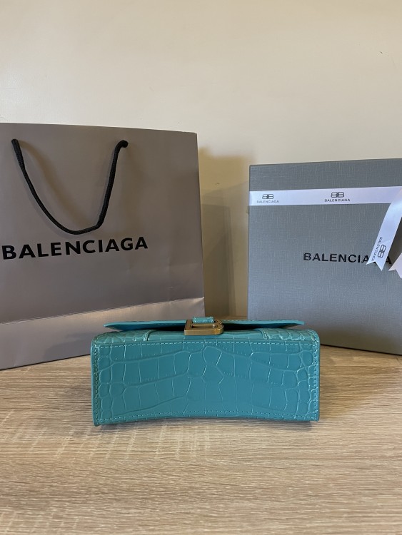 Balenciaga size XS (19 cm)