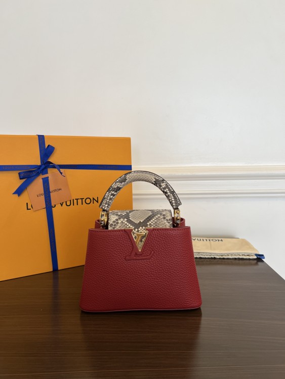 Louisi Vuitton Capucin 21cm لويس فيتونا