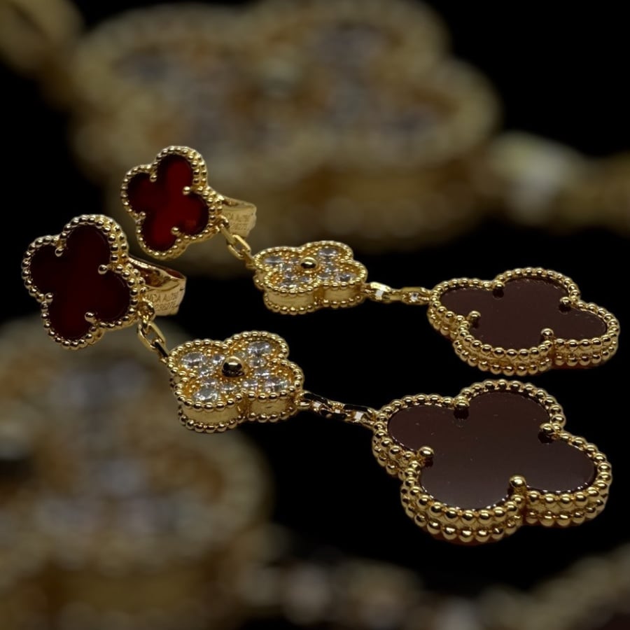 فان كليف ذهبي Van Cleef(إكسسوار مطلي )