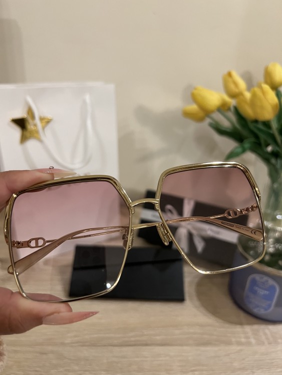 ‎(2_42)  ديور DIOR