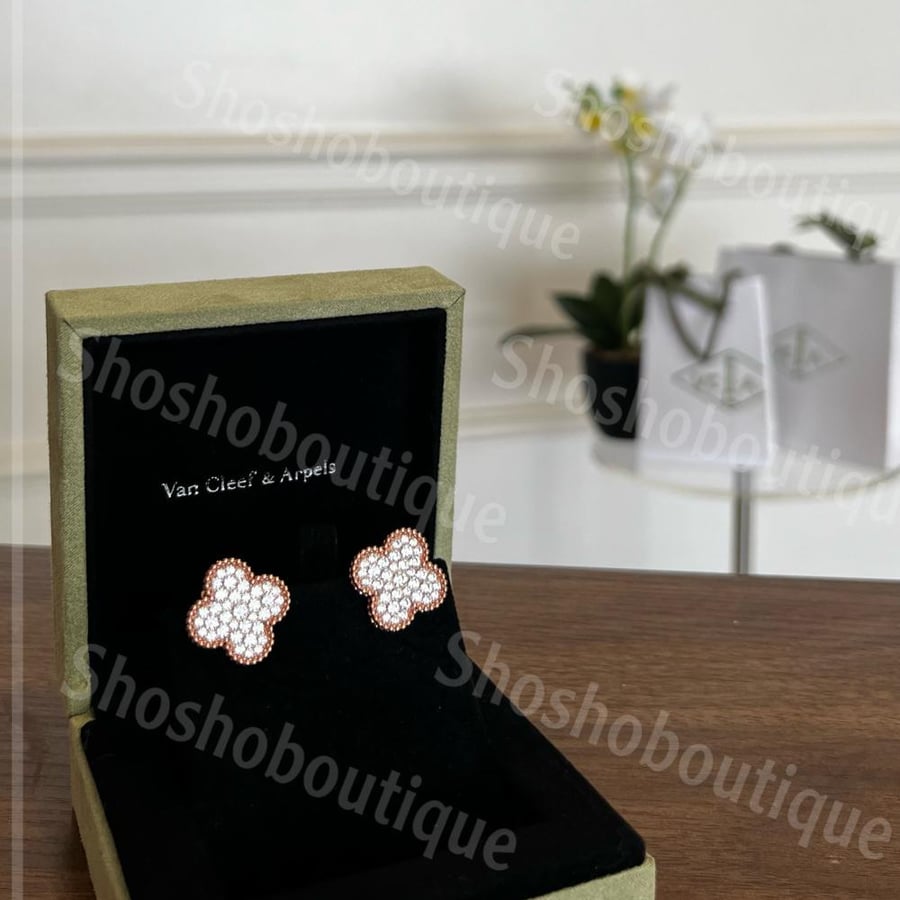 Van Cleef rose Van Cleef (plated accessory)