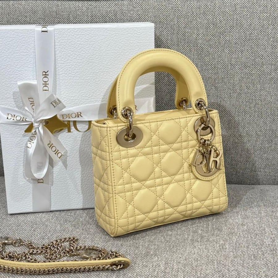 ليدي ديور 17 lady Dior ( هاردوير ذهبي )