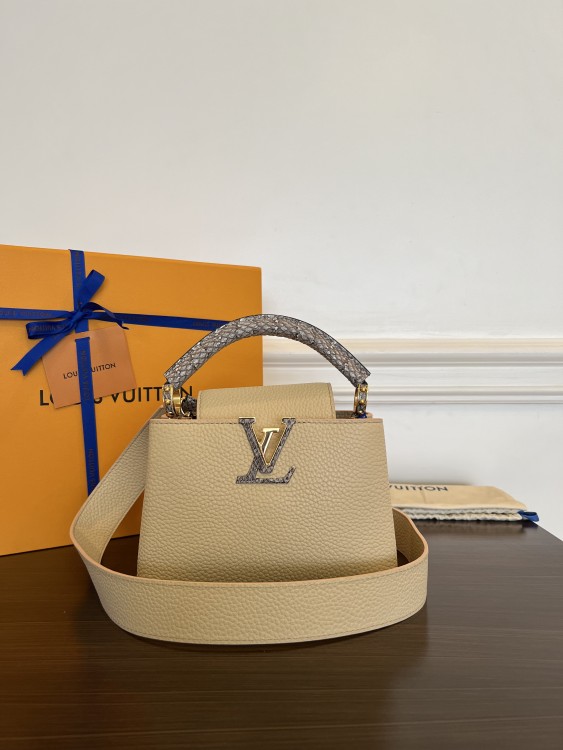Louisi Vuitton Capucin 21cm لويس فيتونا