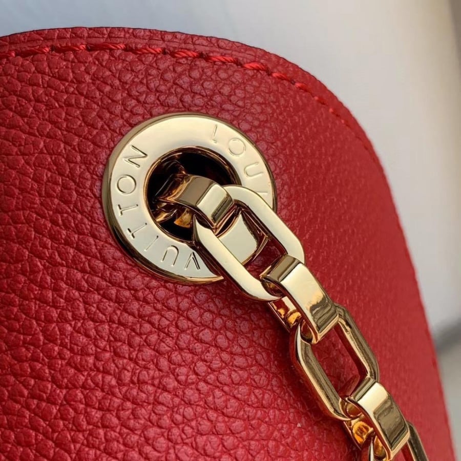 لويس فيتون (أحمر) Louis Vuitton