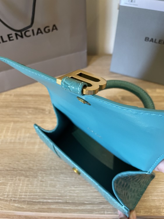 Balenciaga size XS (19 cm)