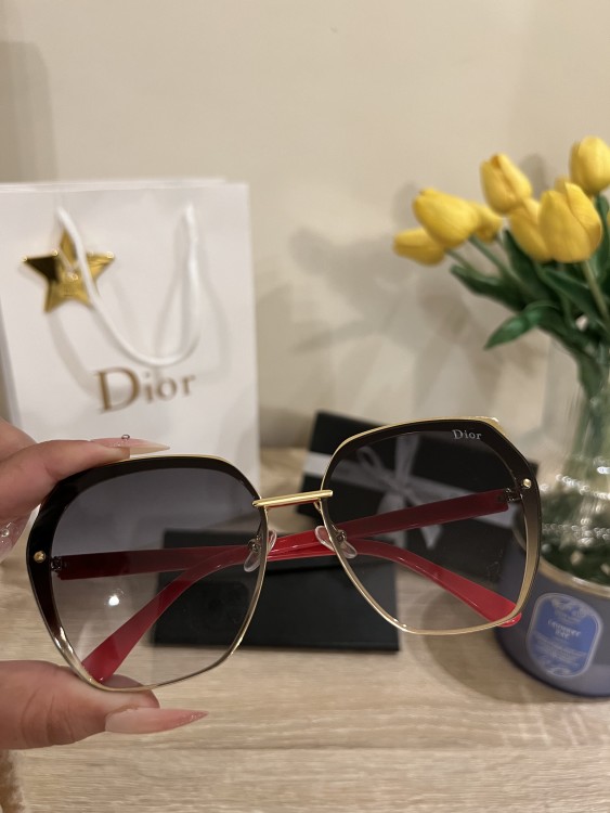 ‎(2_37)  ديور DIOR