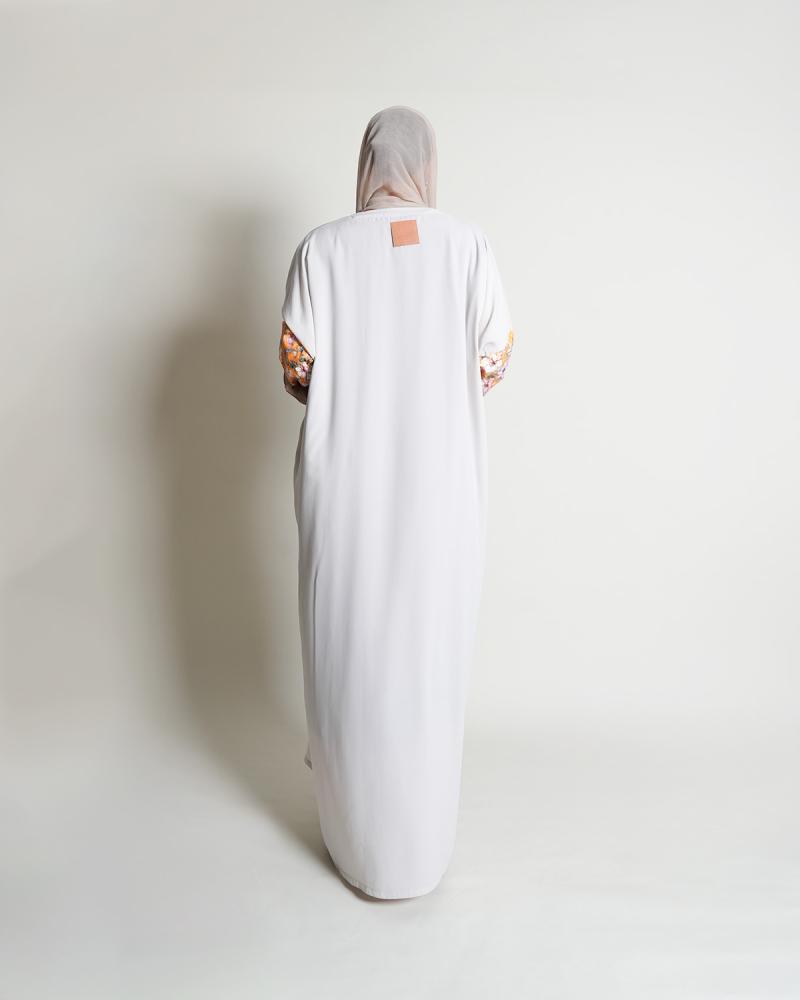 عباية  ملونة