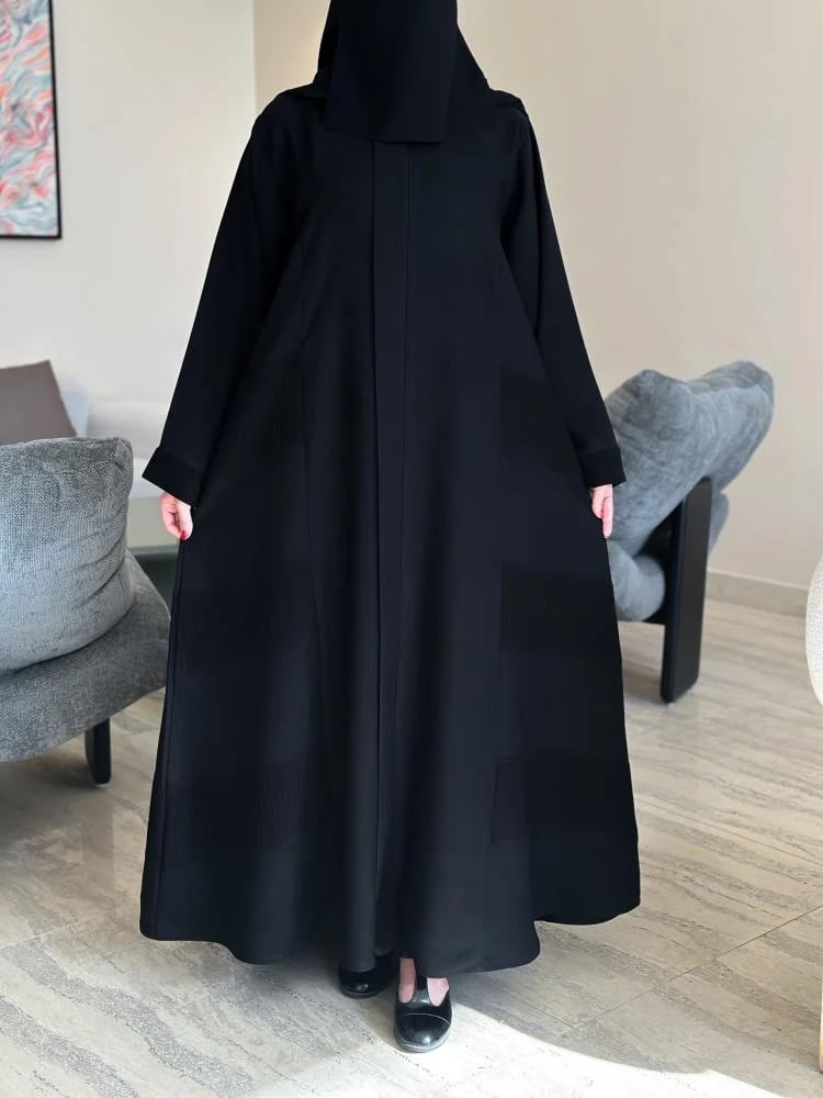 عبايه 121مع نقاب وطرحه مجاناً