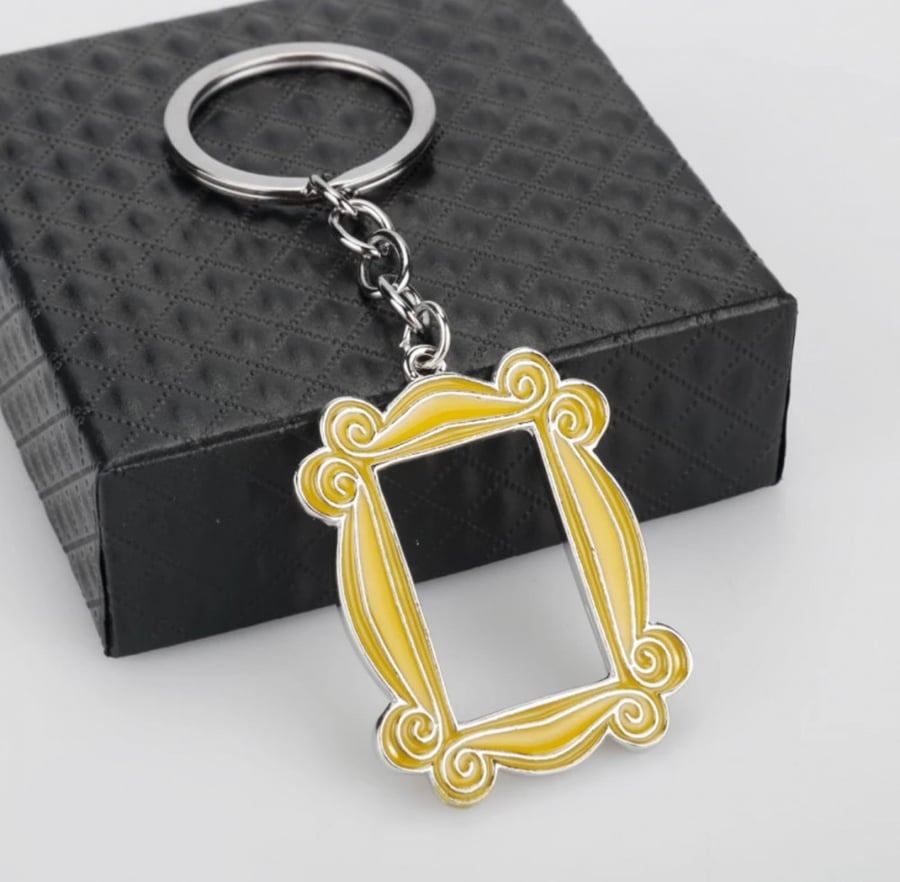 ميدالية فريندز | friends keyring