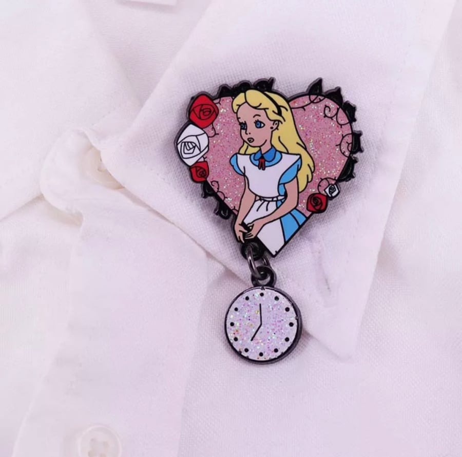 بروش أليس | Alice in Wonderland Pin