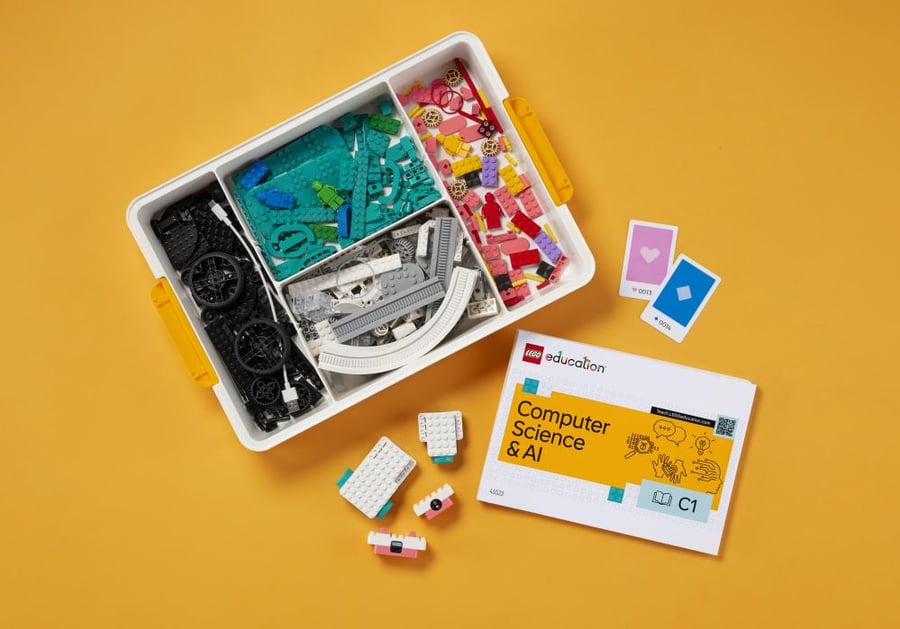 مجموعة LEGO Education لعلوم الحاسب والذكاء الاصطناعي – Computer Science & AI Kit 45522