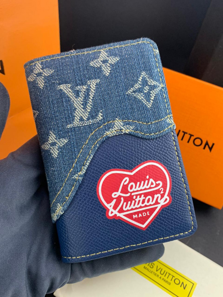 Louis Vuitton wallet first class