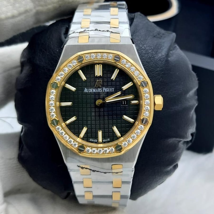 ساعة اوديمار بيغيه النسائيه