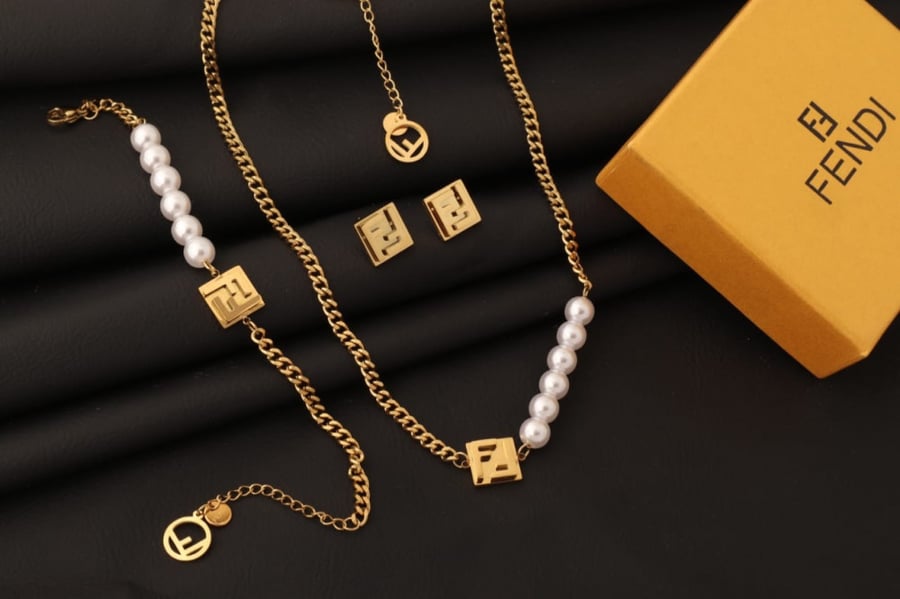 Fendi accessory set first grade