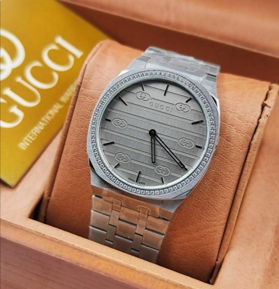 Gucci men's watch, high quality