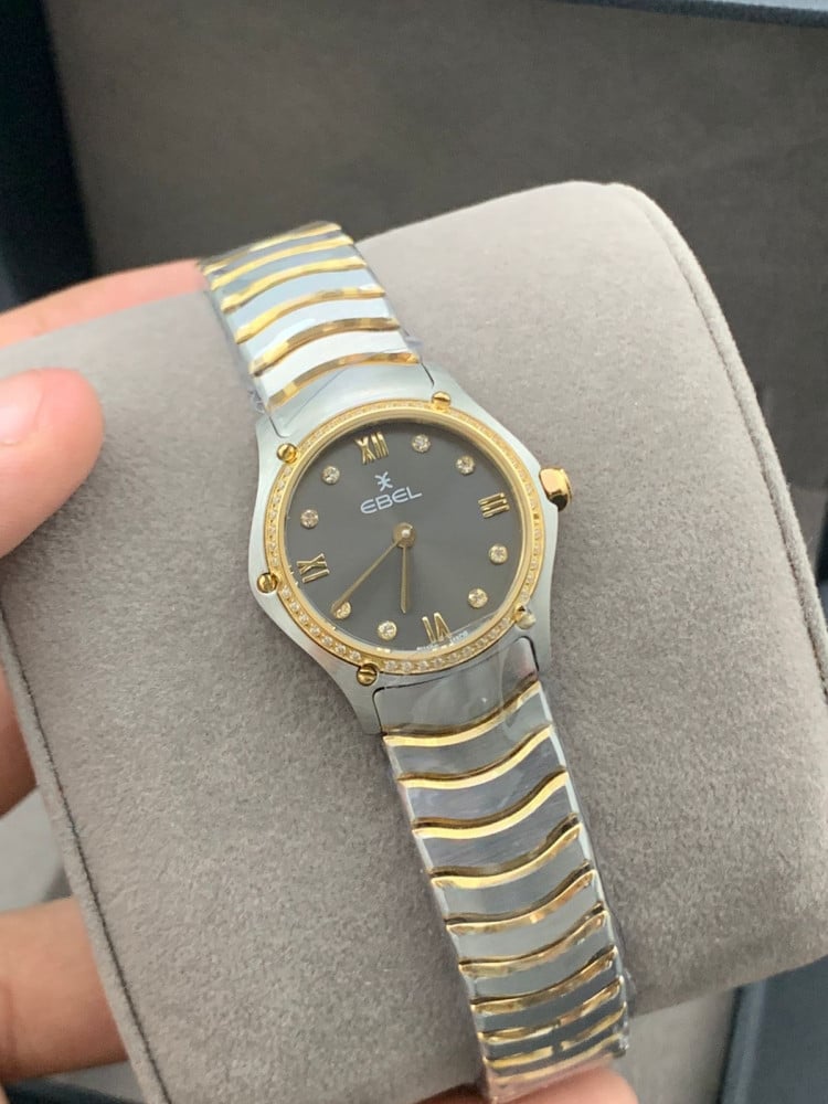 Apple women's watch Small size first grade