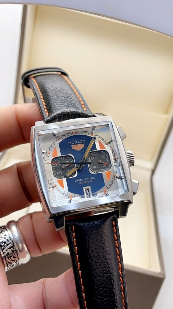 Men's Hour Crown Watch