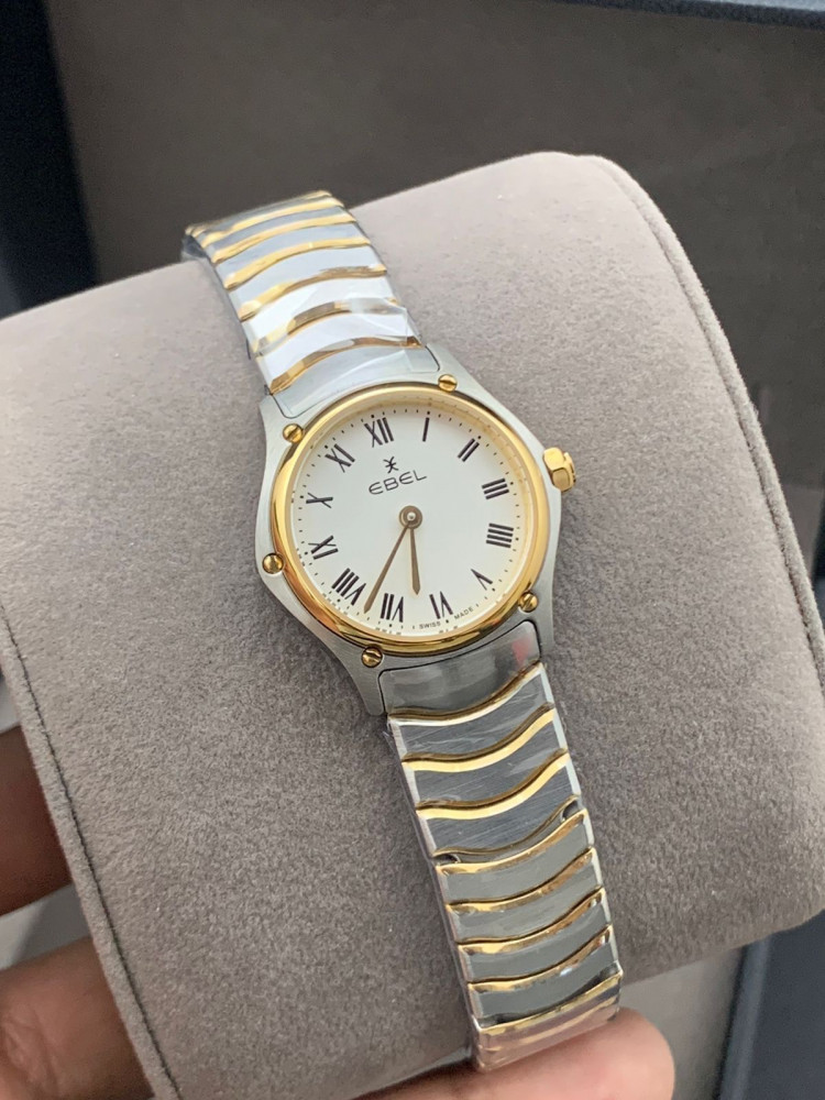 Apple women's watch Small size first grade
