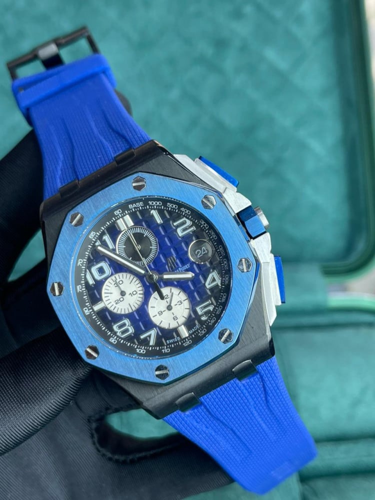 A men's Audemars Piguet watch, high quality