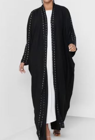 عباية بفتحة أمامية للنساء من  هيا كلوزيت size-S