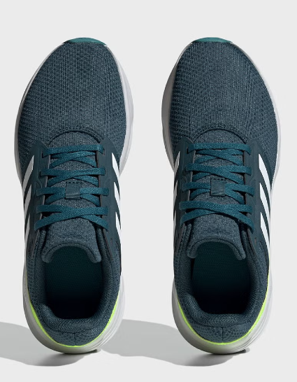 حذاء للرجال من اديداس SIZE-46-EU  ..