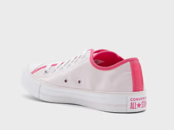حذاء للنساء من كونفرس size-36.5-EU   ....
