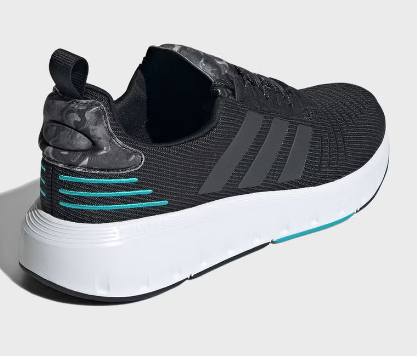 حذاء للرجال من اديداس size-44.2/3-EU  ..