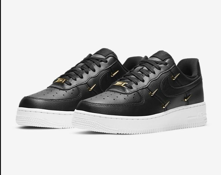 حذاء نايكي اير فورس size-38.5 EU   ...