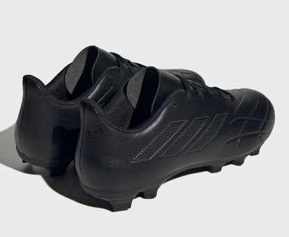 حذاء رياضي من اديداس للرجال size-46-EU   ..