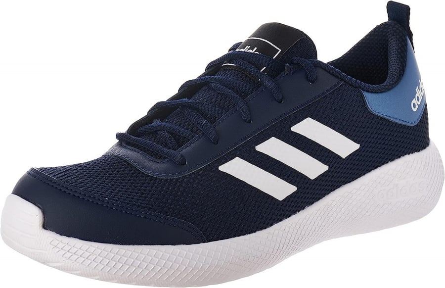 حذاء رياضي كولوسو للرجال من اديداس size-40 1/2  ....
