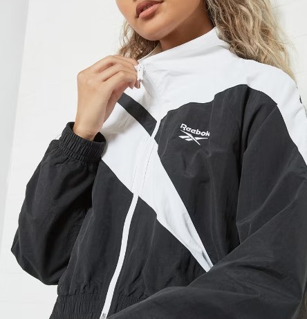 جاكيت رياضي للنساء من ريبوك size-L
