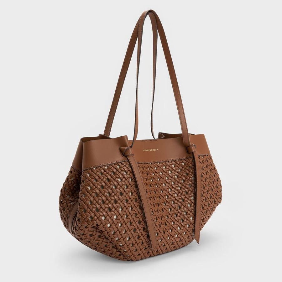 حقيبة كالا المنسوجة - شوكولاتة | Calla Woven Tote Bag - Chocolate