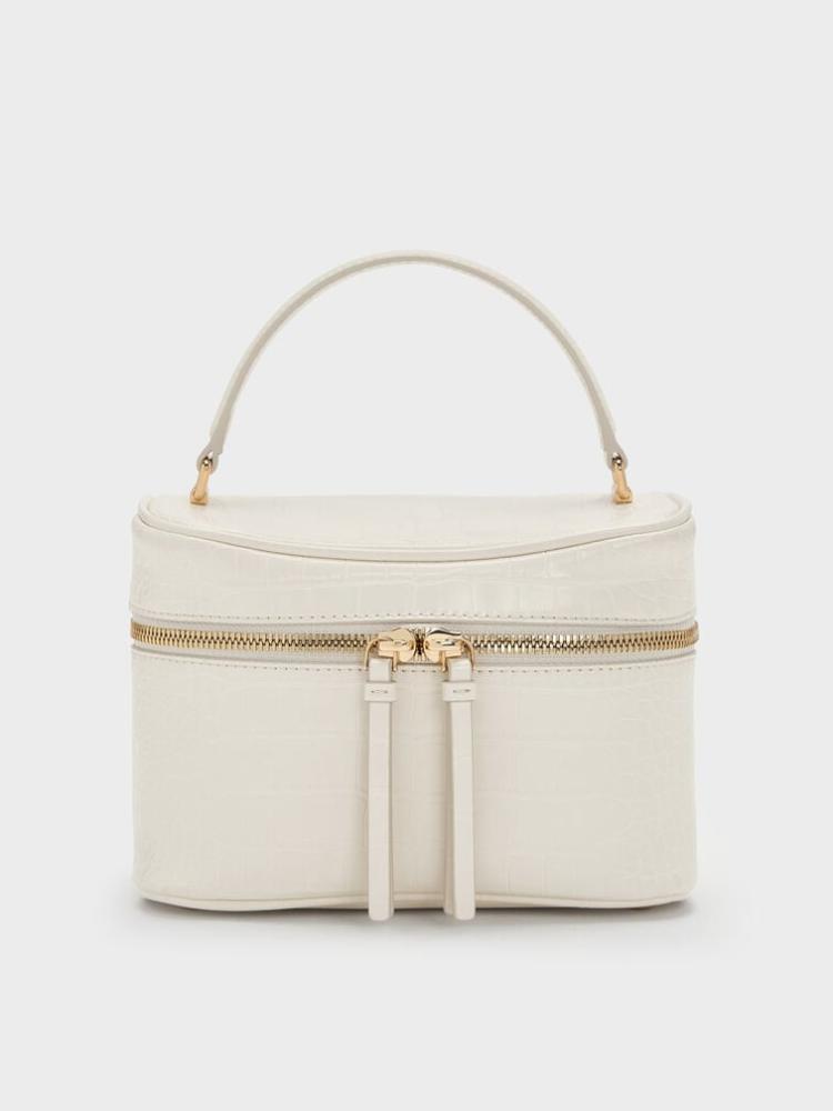 حقيبة بانزي فانيتي بنقش الكروك - كريمي | Pansy Croc-Effect Vanity Bag - Cream