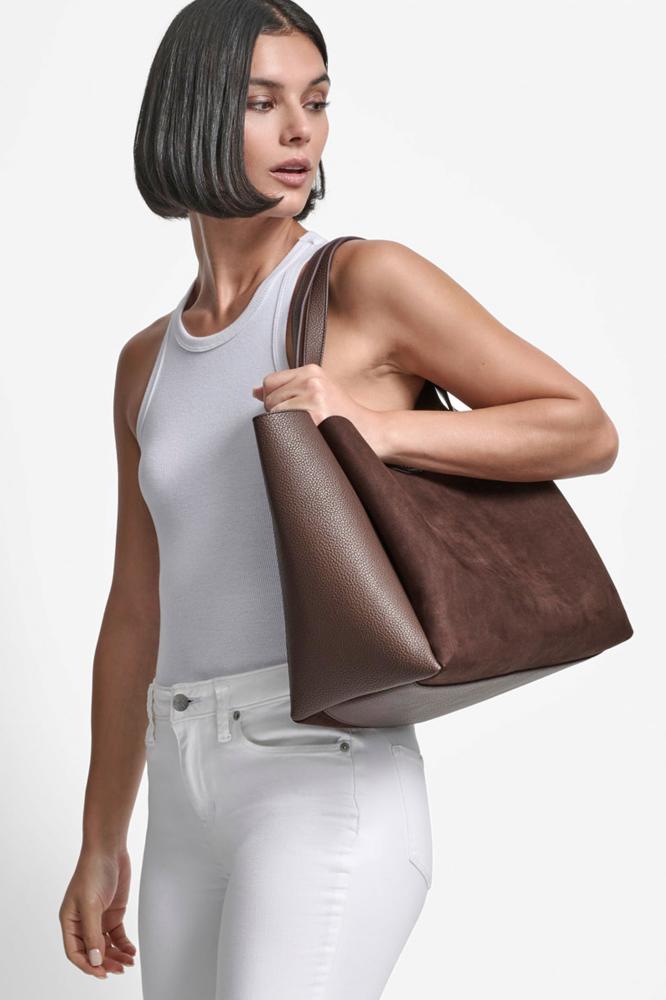 شنطة DKNY ويلا توت – لون Chocolate