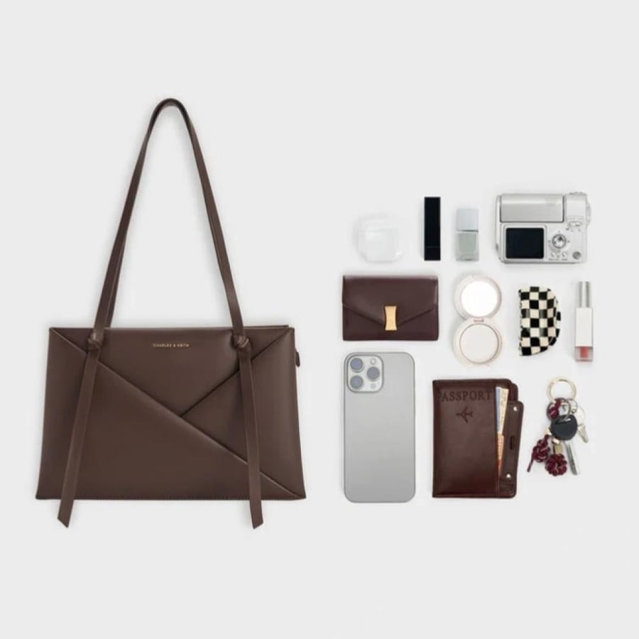 حقيبة «ميدوري» الهندسية من تشارلز كيث | Midori Geometric Tote Bag Charles & keith